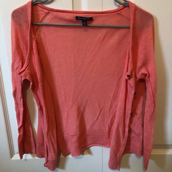 Small AMERICAN EAGLE salmon button up cardigan - Picture 3 of 4